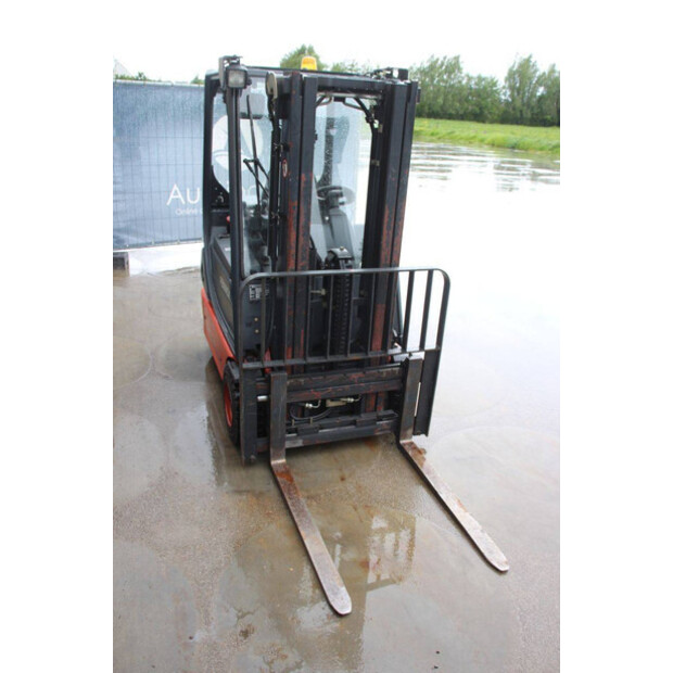 2001 Linde E14-02-47438891