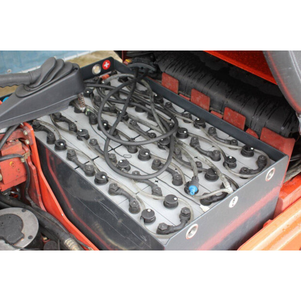 2001 Linde E14-02-47438905