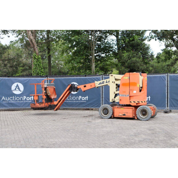 2014 JLG F300A.JP-47439174