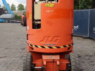 2014-jlg-f300a-jp-47439176