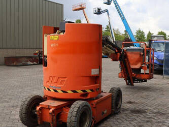 2014-jlg-f300a-jp-47439177