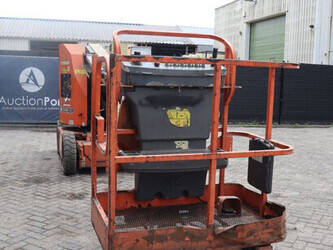 2014-jlg-f300a-jp-47439178