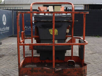 2014-jlg-f300a-jp-47439179