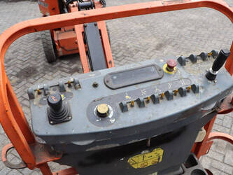 2014-jlg-f300a-jp-47439184
