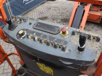 2014-jlg-f300a-jp-47439185
