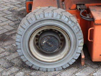2014-jlg-f300a-jp-47439189