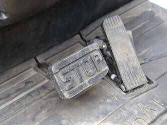 2014-hyundai-30bh-9-1456871-47439376