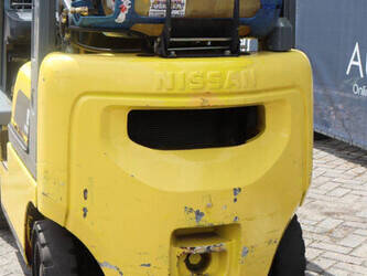 2001-nissan-pdo1a15po-47439636