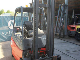 2009-linde-e30-336-660-47439695