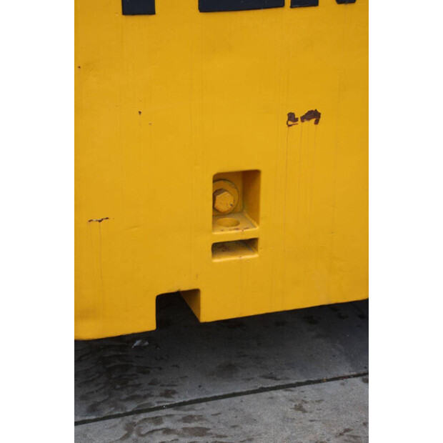 TCM FD135Z4-47439841