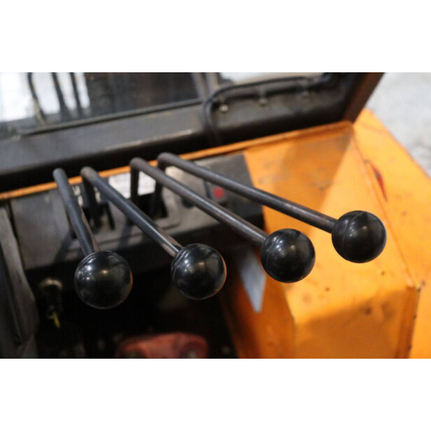 2004 Hyster H7.00XL-47440107