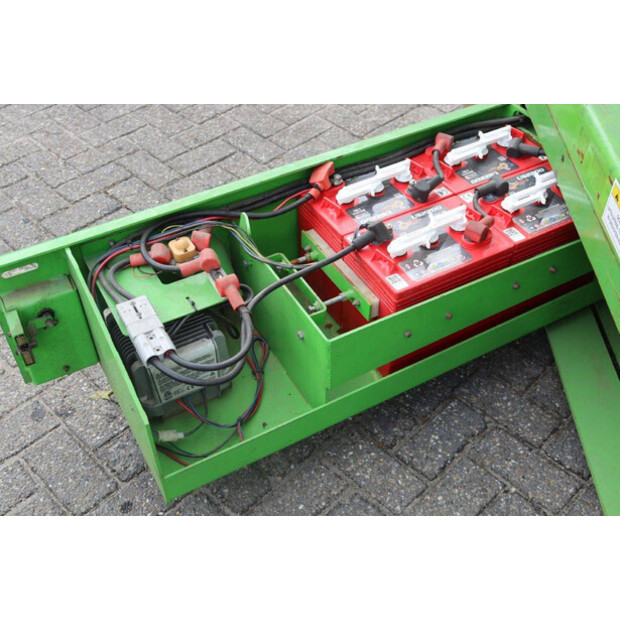 2018 مانتال XE140W-47440241