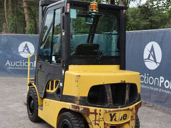 2021-yale-gdp30vxe2345-47440316