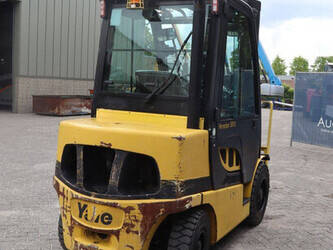 2021-yale-gdp30vxe2345-47440318