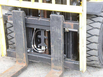 2021-yale-gdp30vxe2345-47440323