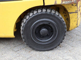 2021-yale-gdp30vxe2345-47440326