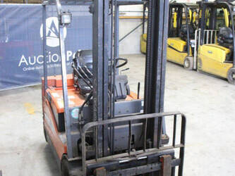2000-toyota-5fbe18-1456909-47440573
