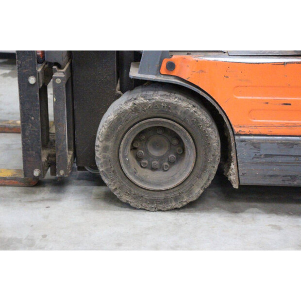 2000 Toyota 5FBE18-47440581