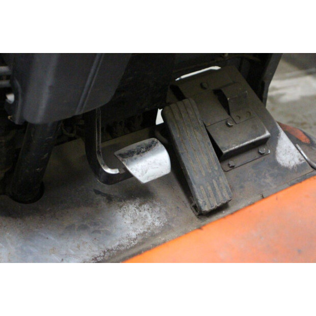 2000 Toyota 5FBE18-47440588