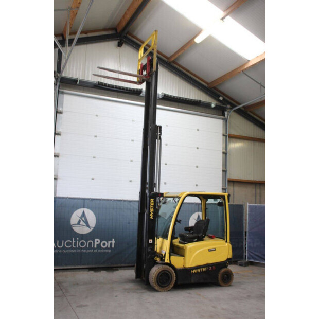 2017 Hyster J2.5XN-47440835
