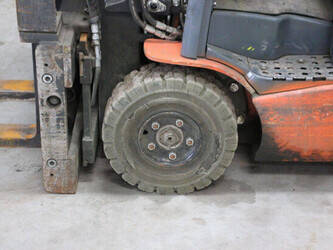 2020-toyota-8fbe18t-1456923-47441003