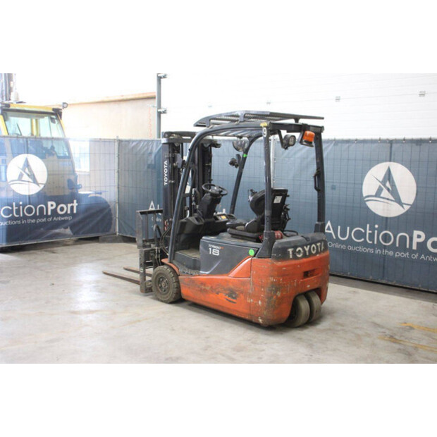Toyota Traigo 18-47441053