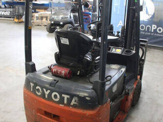 toyota-traigo-18-1456925-47441055