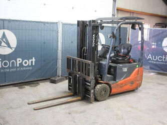 toyota-traigo-18-1456925-47441058