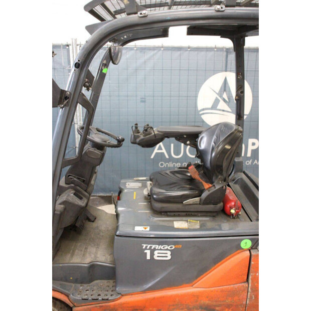 Toyota Traigo 18-47441068