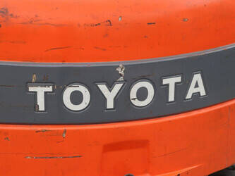 2010-toyota-7fbmf25-1456933-47441328