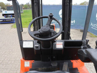 2010-toyota-7fbmf25-1456933-47441330