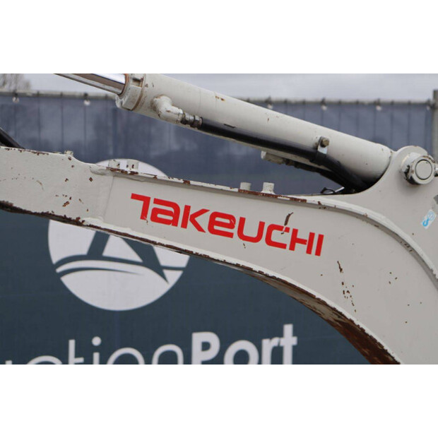 2019 TAKEUCHI TB216-47441400