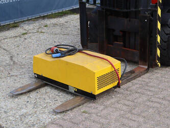 2005-linde-e30-03-600-1456940-47441566