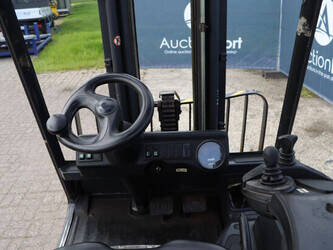 2005-linde-e30-03-600-1456940-47441574
