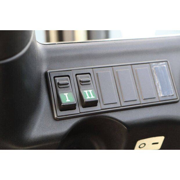 2005 Linde E30-03-600-47441580