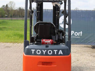 2021-toyota-8fbe18t-1456943-47441680