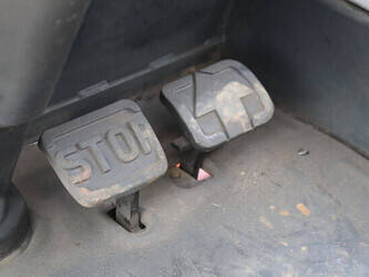 2005-linde-e30-03-600-1456946-47441796