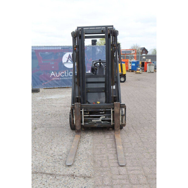 2011 NISSAN 1N1L18Q-47441986