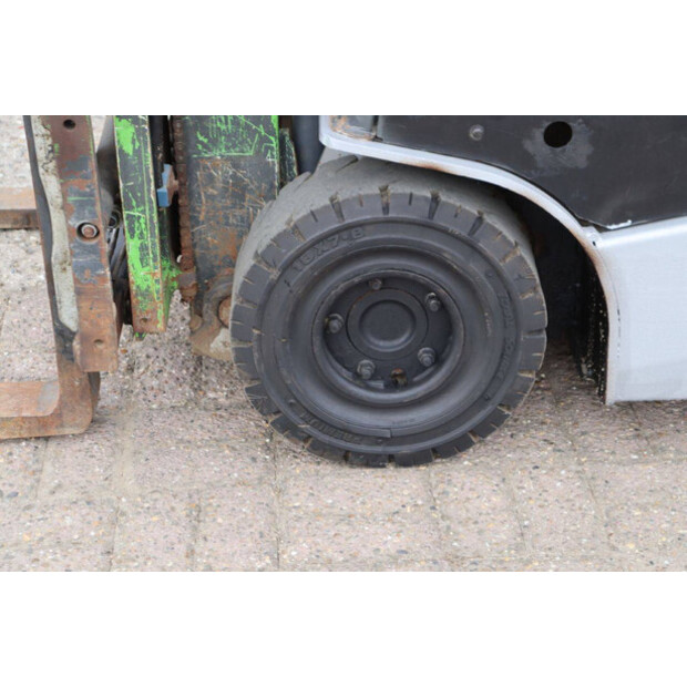 2011 NISSAN 1N1L18Q-47441990