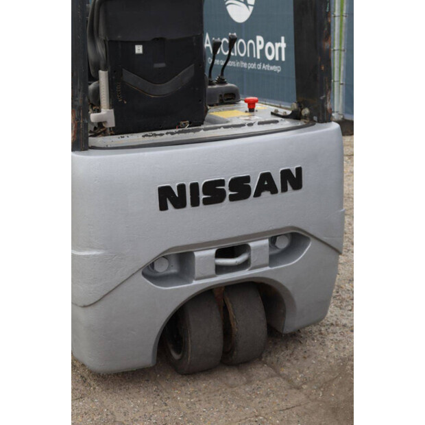 2011 NISSAN 1N1L18Q-47441992