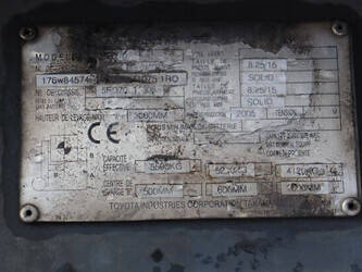 2005-toyota-d70-1456965-47442366