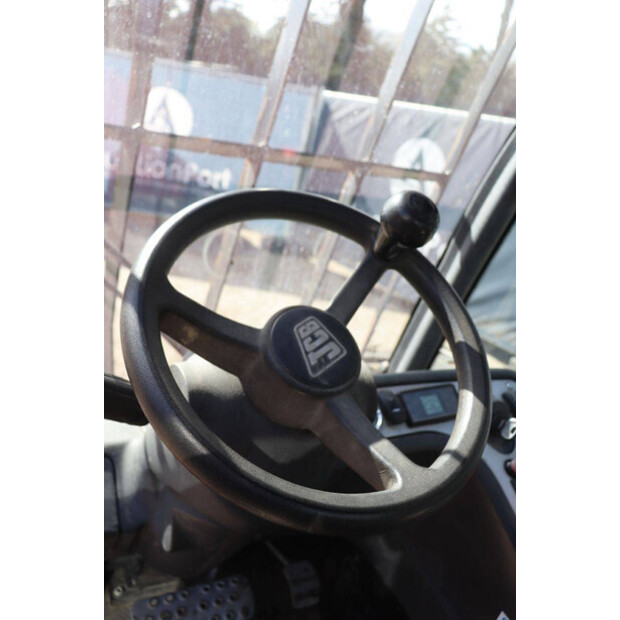 2016 جيه سي بي 30D 4x4-47442436