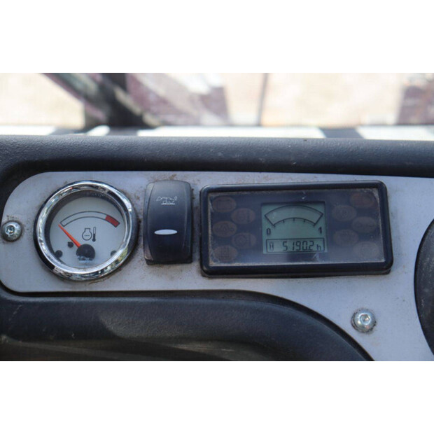 2016 جيه سي بي 30D 4x4-47442440