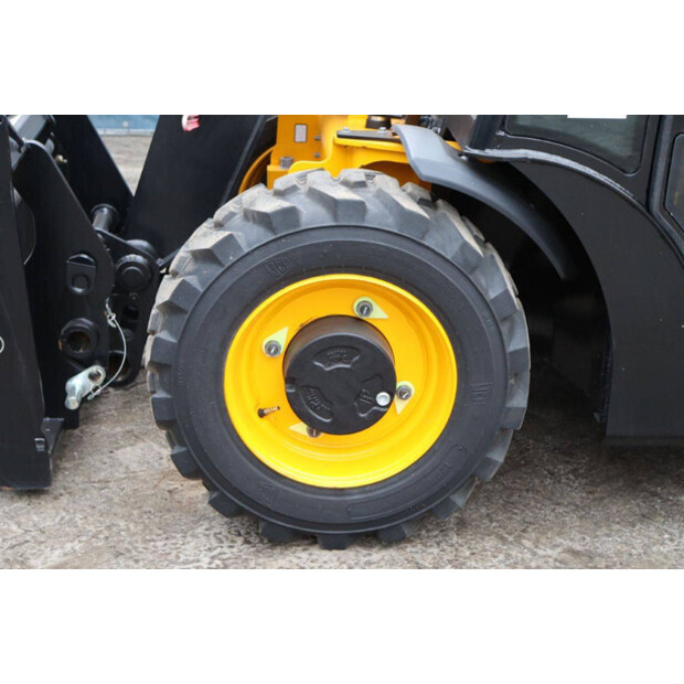 2023 JCB 512-40-47442460