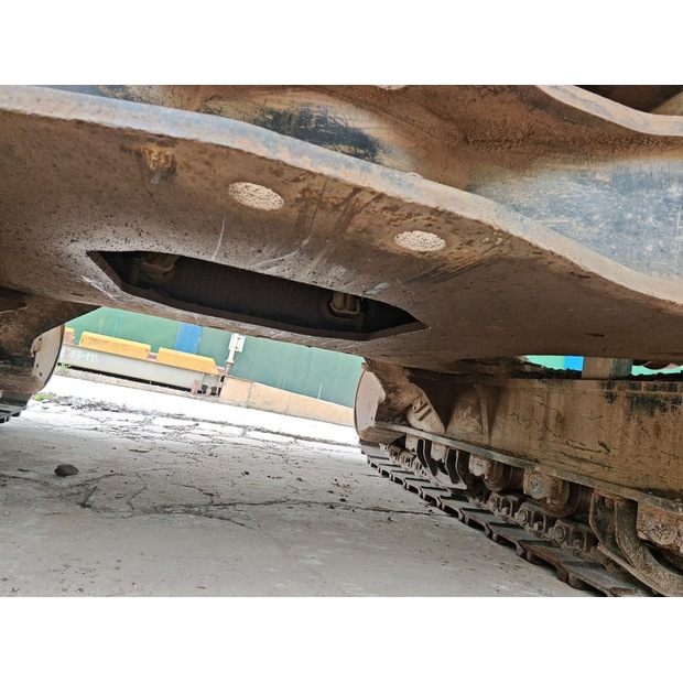 2017 Caterpillar 374FL-47442637