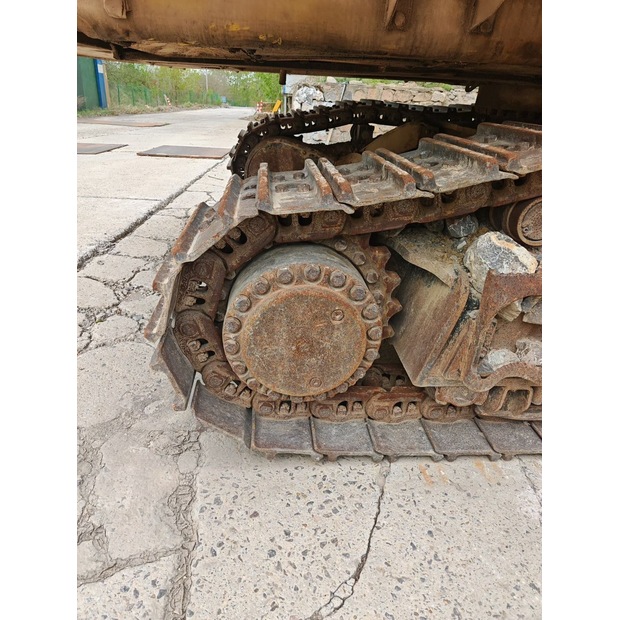 2017 Caterpillar 374FL-47442638