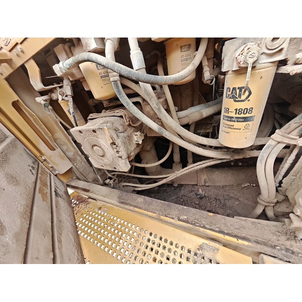 2017 Caterpillar 374FL-47442639
