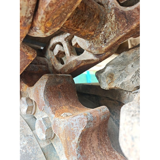 2017 Caterpillar 374FL-47442640