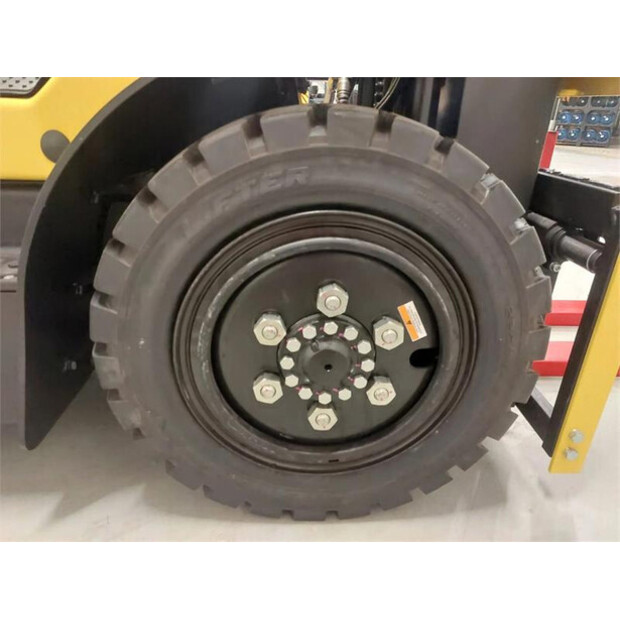 2023 Hyster H3.5UT-47443835