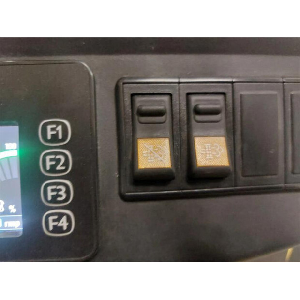 2023 Hyster H3.5UT-47443848